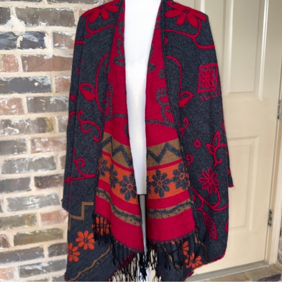 Urban Mangoz Wool Wrap Red Gray Tan Floral Patterned Shawl Poncho - Picture 2 of 6